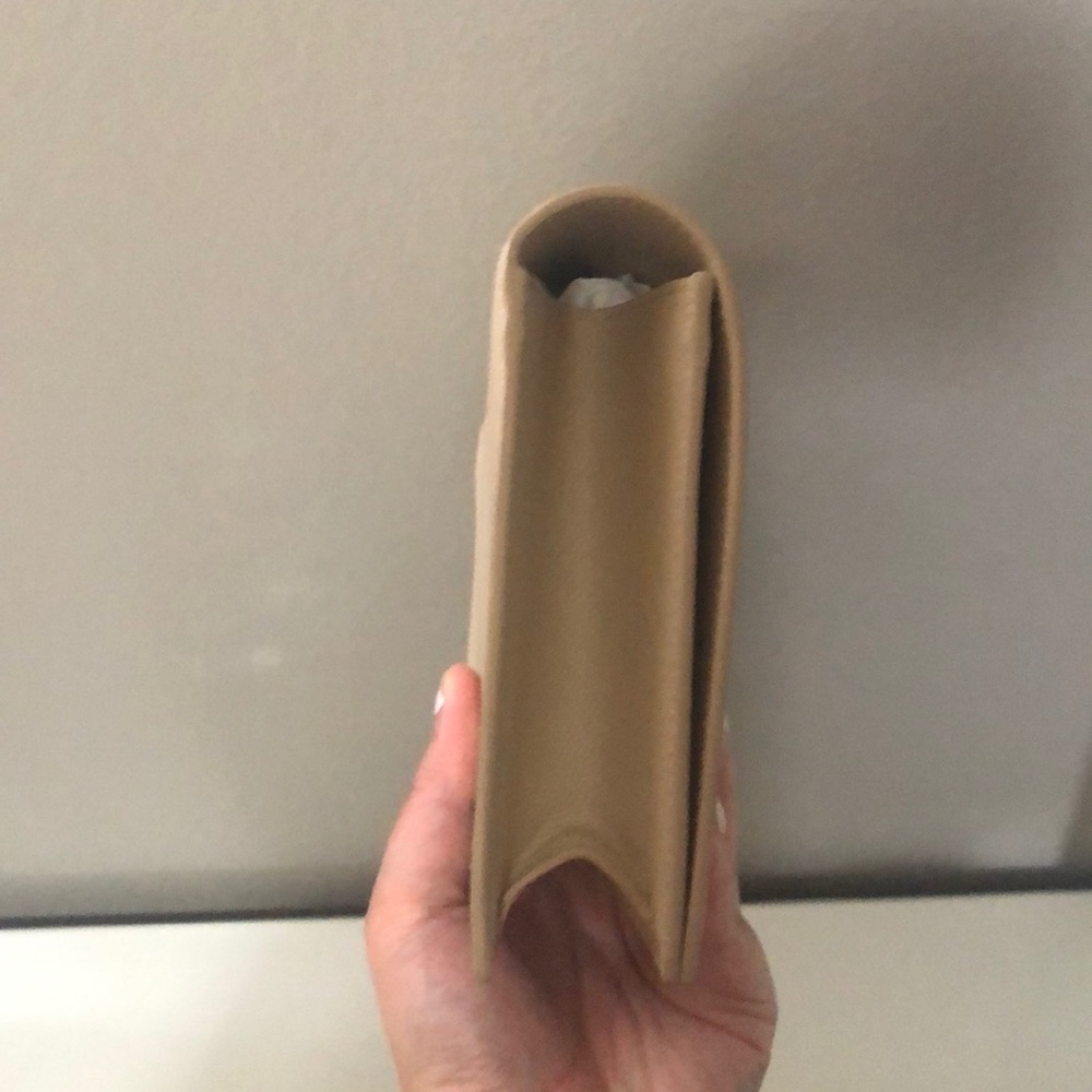 YSL Clutch - Picture 4 of 7
